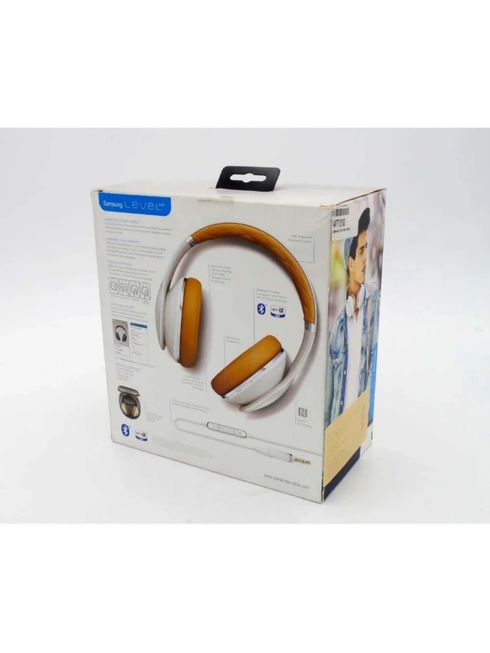 SAMSUNG Level Over EO-AG900BWESTA Premium Bluetooth Over Ear HeadphoneWhite OEM